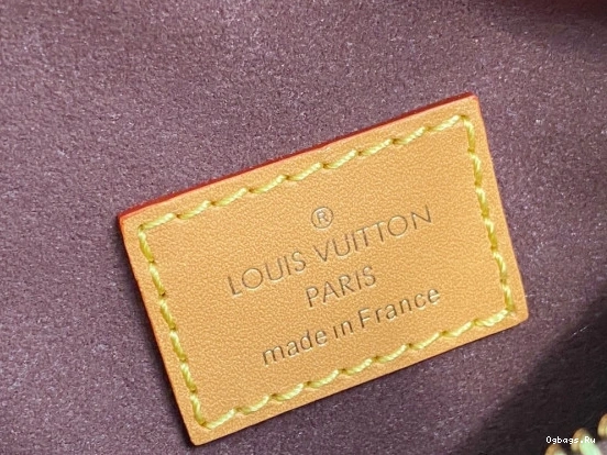VUITTON MM LOUIS TRUNK SIDE 0129